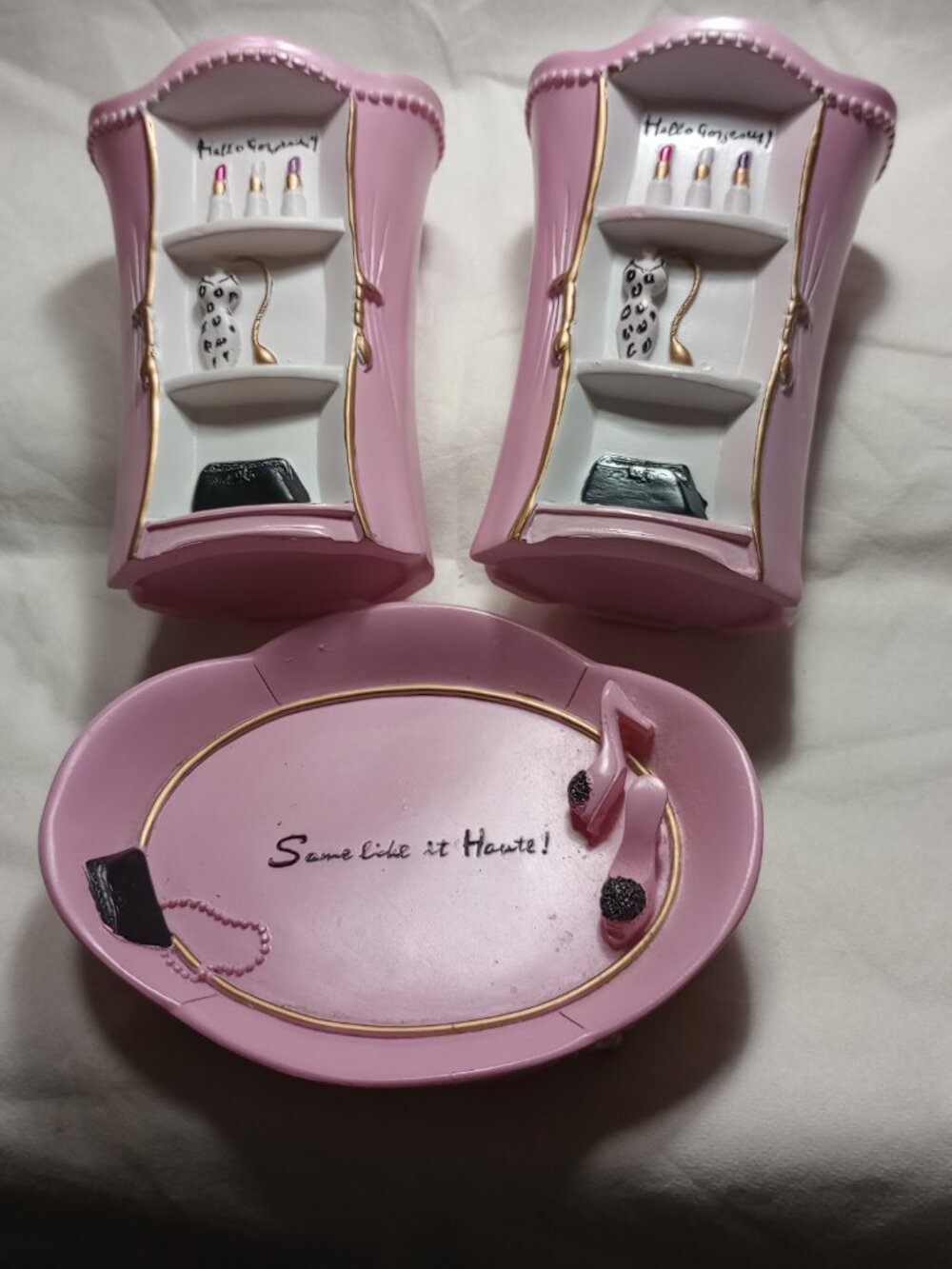 SIX PIECE VANITY, BATHROOM SET  "DRESSED TO THRILL"